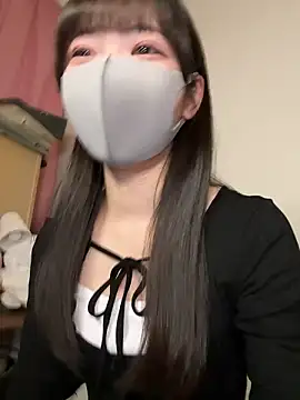 Snapshot of siorin_18 chatting on 11/24/25, 12:05 siorin 18 online show from 11/24/25, 12:05