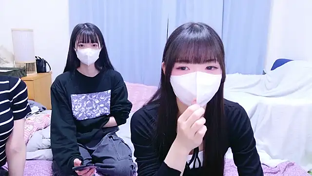 Snapshot of siorin_18 chatting on 05/10/26, 12:53 siorin 18 online show from 05/10/26, 12:53