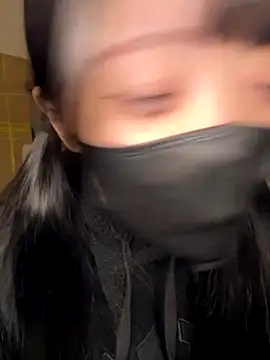 irohani usagi online show from 10/24/25, 02:49