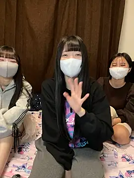 irohani usagi online show from 12/04/25, 11:20