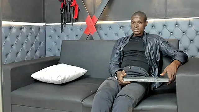 Snapshot of Terrance_z chatting on 10/01/25, 08:13 Terrance z online show from 10/01/25, 08:13