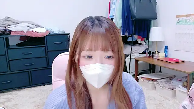 Yui-Ch online show from 05/10/26, 12:20