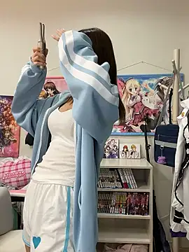 Yui-Ch online show from 10/15/25, 02:14