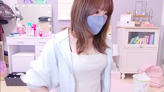 Yui-Ch online show from 02/16/25, 12:10