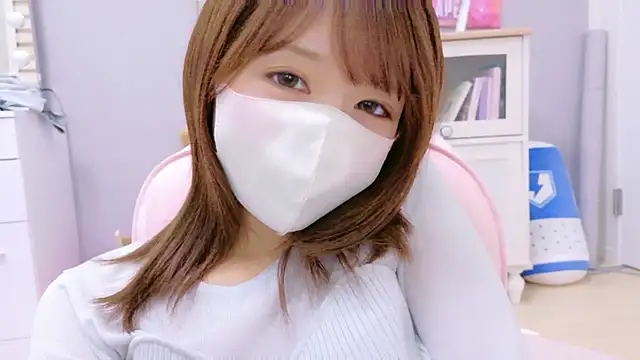 Yui-Ch online show from 09/24/25, 12:22