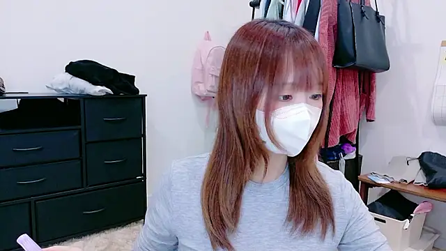 Snapshot of Yui-Ch chatting on 02/26/26, 12:43 Yui-Ch online show from 02/26/26, 12:43