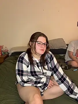 sexybee124 online show from 04/10/26, 04:19