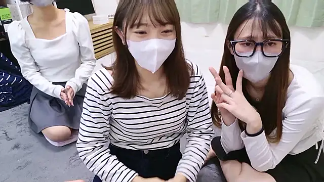 Snapshot of honopisu_jp chatting on 10/22/25, 12:26 honopisu jp online show from 10/22/25, 12:26