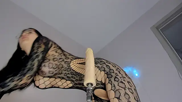 maakimo online show from 03/19/26, 02:55