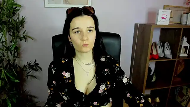 Snapshot of KateDelight chatting on 03/22/25, 01:41 KateDelight online show from 03/22/25, 01:41