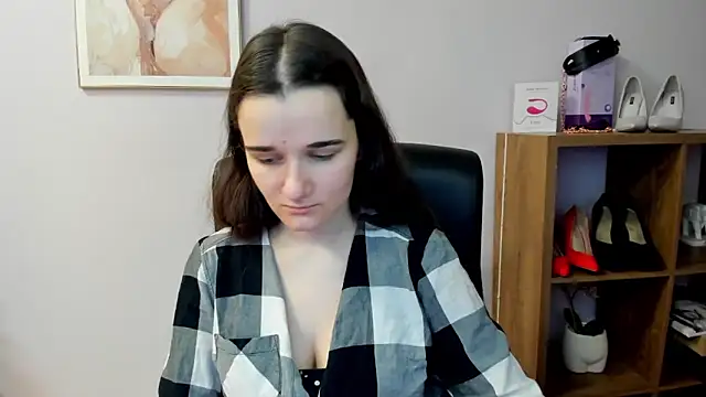 KateDelight online show from 03/08/26, 07:44