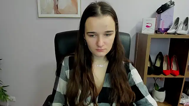 Snapshot of KateDelight chatting on 10/25/25, 06:45 KateDelight online show from 10/25/25, 06:45