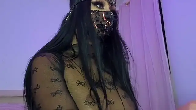 kamila french online show from 04/22/26, 09:43