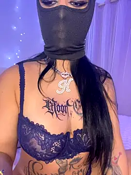 kamila french online show from 11/04/25, 09:18