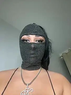 kamila french online show from 03/20/25, 10:51