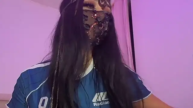 kamila french online show from 04/27/26, 10:08