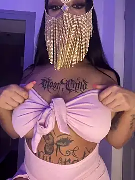 kamila french online show from 02/24/26, 09:26