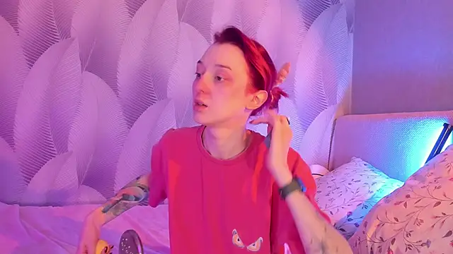 Snapshot of CrystalRey chatting on 03/18/25, 05:02 CrystalRey online show from 03/18/25, 05:02