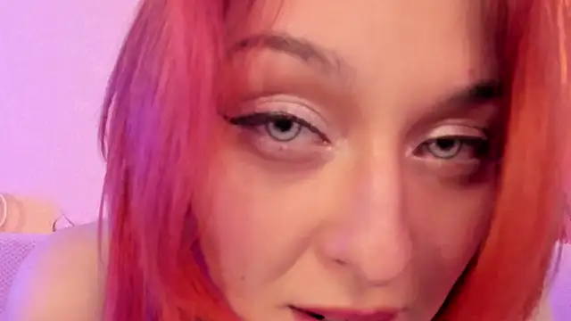 Snapshot of CrystalRey chatting on 01/31/25, 08:11 CrystalRey online show from 01/31/25, 08:11