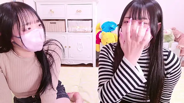 Snapshot of nathi_ko_xo chatting on 03/01/25, 04:44 nathi ko xo online show from 03/01/25, 04:44