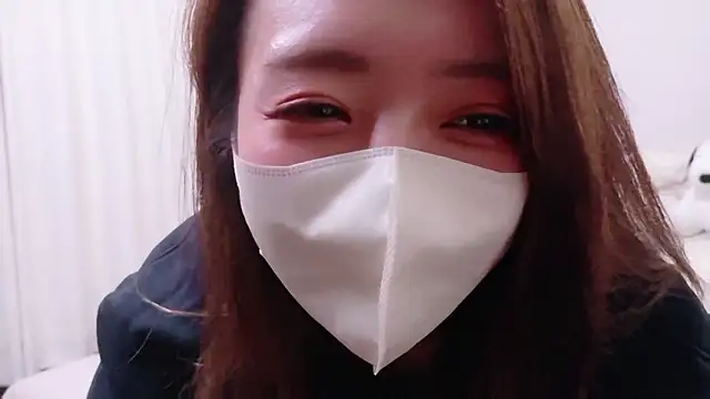 ayu yu xo online show from 11/10/25, 03:28