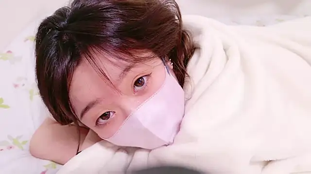 Snapshot of ayu_yu_xo chatting on 03/12/25, 05:07 ayu yu xo online show from 03/12/25, 05:07