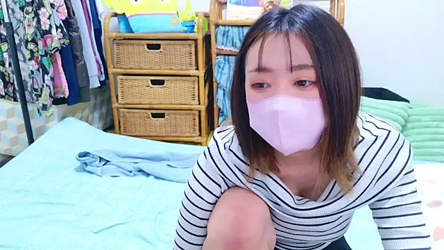 Snapshot of ayu_yu_xo chatting on 12/23/24, 05:43 ayu yu xo online show from 12/23/24, 05:43