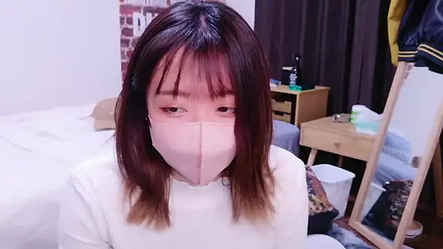 Snapshot of ayu_yu_xo chatting on 03/13/25, 01:18 ayu yu xo online show from 03/13/25, 01:18