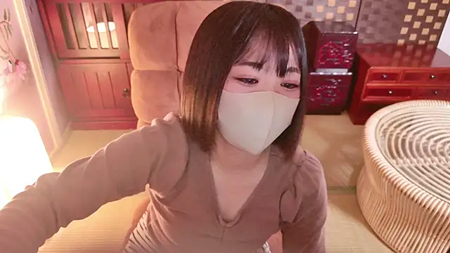 Minami San online show from 02/25/25, 10:04