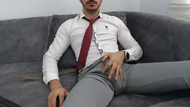Naughtb0y online show from 05/17/26, 11:10
