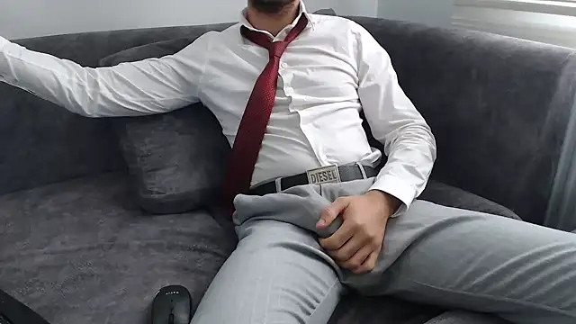 Naughtb0y online show from 11/14/25, 09:24