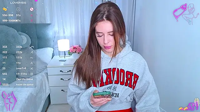 Milkissss online show from 01/12/26, 04:19