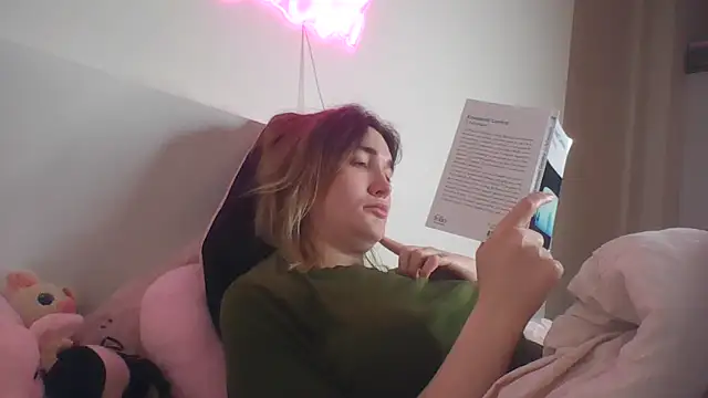 Icy  Diamond online show from 11/24/25, 10:43