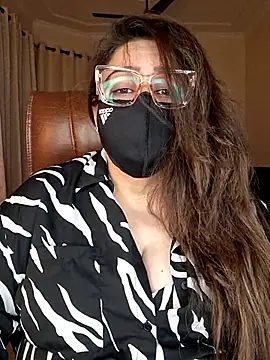 SEXY-Sardarni online show from 04/28/26, 02:43