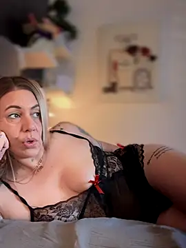 blondebitch2 online show from 09/29/25, 08:43