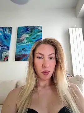 LuisaBecker online show from 03/07/26, 02:00