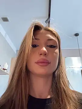 mollyyank online show from 10/18/25, 09:33