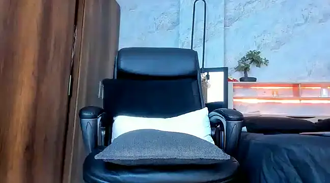 bruno woods online show from 03/02/25, 07:08