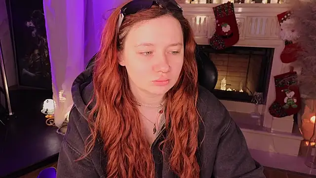 carolina elf online show from 12/05/25, 02:37