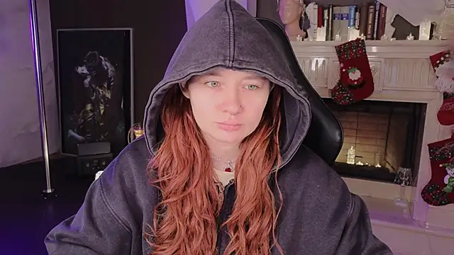 carolina elf online show from 12/04/25, 12:37