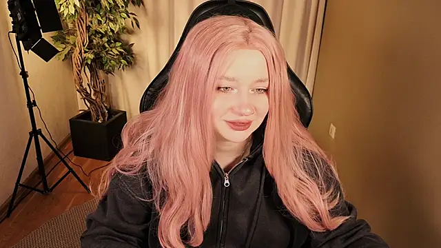 carolina elf online show from 03/26/26, 05:17