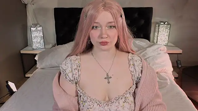 carolina elf online show from 04/02/26, 05:36