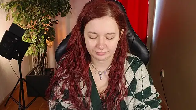 carolina elf online show from 09/19/25, 01:59