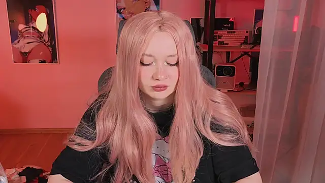 carolina elf online show from 03/31/26, 05:09