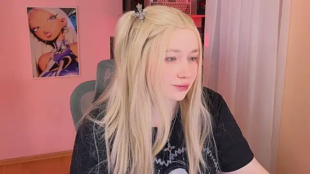 carolina elf online show from 04/08/26, 05:31