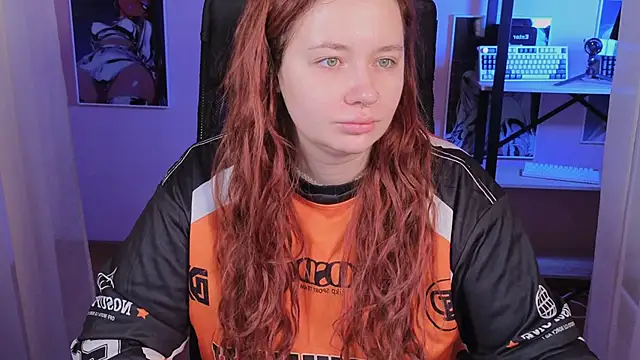 carolina elf online show from 10/29/25, 07:18