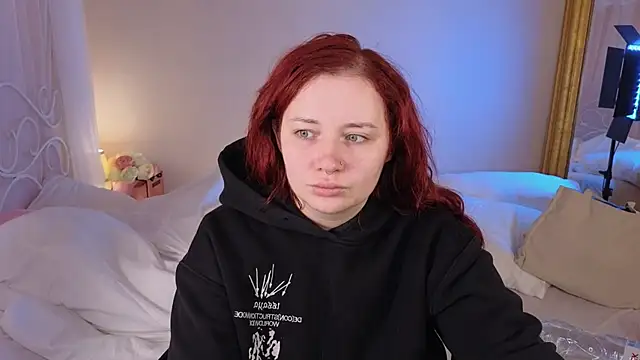 carolina elf online show from 09/11/25, 06:02