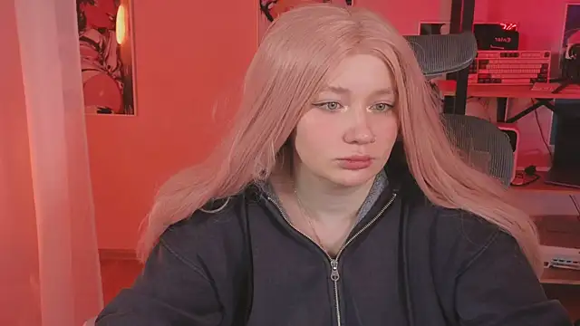 carolina elf online show from 04/04/26, 05:03