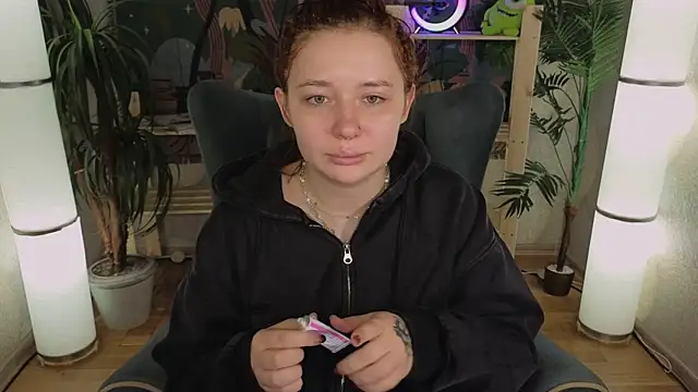 carolina elf online show from 03/16/25, 12:55