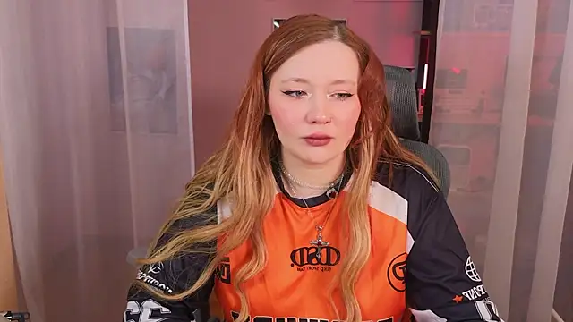 carolina elf online show from 02/17/26, 05:16